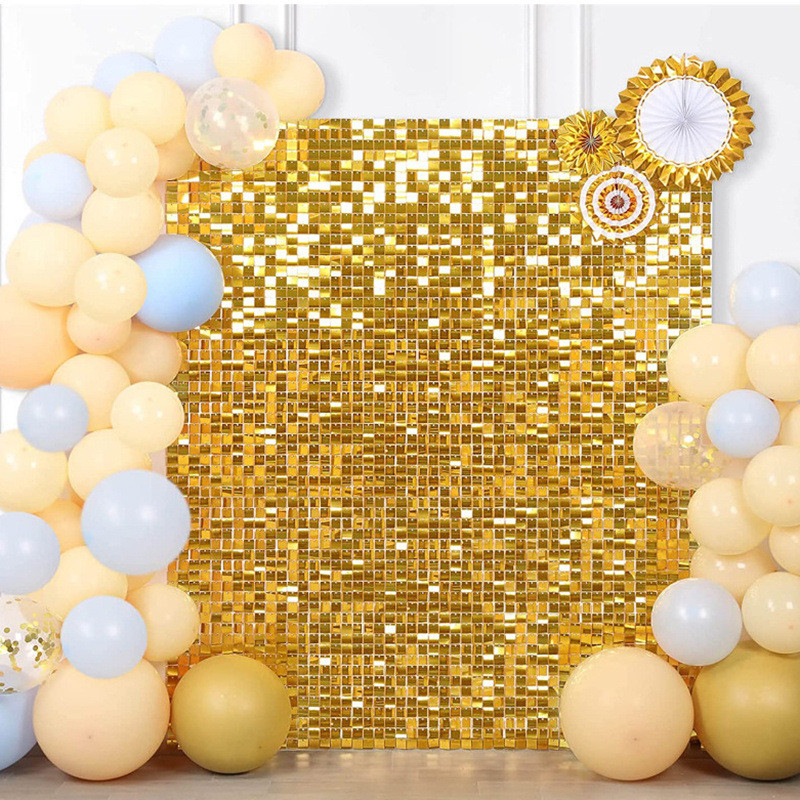 Home Bargains - Rideau de ballons carrés petits 1x2m